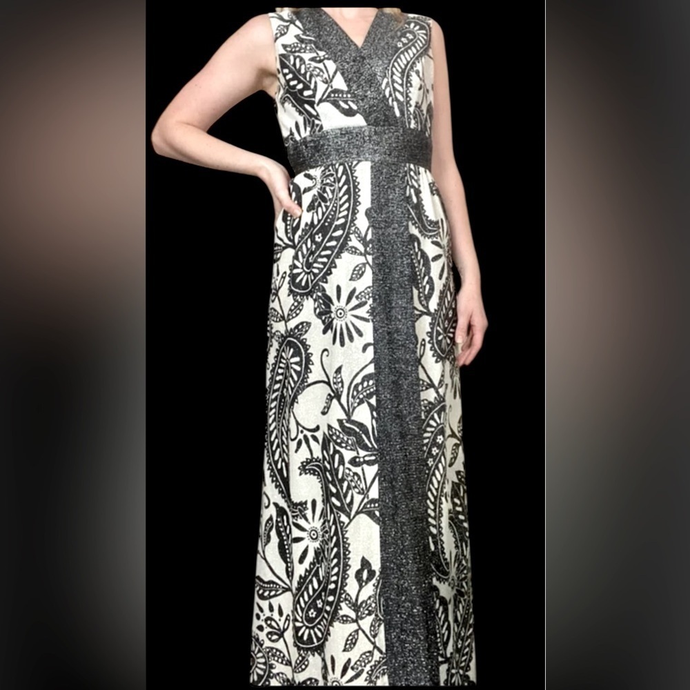 Vintage 1970 Paisley Sparky Evening sleeveless Maxi Dress